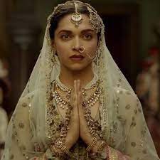 Indian Nose Ring Wedding Nose Ring Chain Nath Bridal Etsy Asian Bridal Jewellery Indian Nose Ring Indian Aesthetic