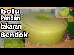 Panaskan dahulu ambil 1 sendok sayur adonan, lalu tuang ke atas teflon. Bolu Pandan Sederhana Takaran Sendok Lembut Dan Sangat Empuk Cocok Bagi Pemula Youtube Bolu Pandan Kue Kue Bolu