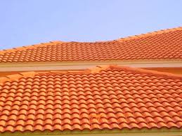 Genteng tanah liat adalah salah satu pilihan sebagai penutup atap bangunan yang mulai populer digunakan di indonesia sejak tahun 1920. Genteng Tanah Liat Supplier Genteng