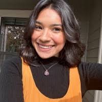 Shana Stokes's Instagram, Twitter & Facebook