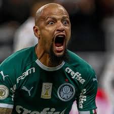 Felipe melo de carvalho (born 26 june 1983) is a brazilian professional footballer who plays for and captains palmeiras. Felipe Melo Repassa Carreira E Sem Medo De Ousar Se Da Valor Astronomico Ao Se Comparar Com Jogadores De 25 Anos Volante De Forca Bolavip Brasil