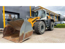 Liebherr L576 2plus2 Wheel Loader