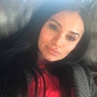 Caitlin Austin's Instagram, Twitter & Facebook