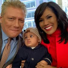 And Basil makes his Thanksgiving debut! @kimberlygilltv  #americasthanksgivingparade