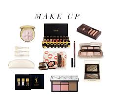 Gifts, which will make her smile. Christmas Gifts The Beauty Edit