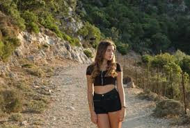 Ο σύλλογος ελλήνων ψυχολόγων, ζητά από την ελένη μυλωνοπούλου, η οποία παρουσιάστηκε στα μμε ως ψυχολόγος της καρολάιν, της. Glyka Nera Ti Kate8ese Sth Gada H Psyxologos Ths Karolain Vid Marathon Press