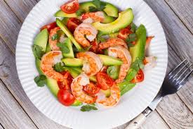 Une Recette De Salade Pour Maigrir Sans Vous Priver Avocado Salad Recipes Prawn And Avocado Salad Healthy Recipes