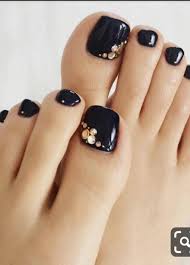 Damp feet, especially when placed in shoes and socks, can encourage the growth of fungus. Pin By Karey Hoffmann On Nail Art Black Toe Nails Toe Nails Pretty Toe Nails