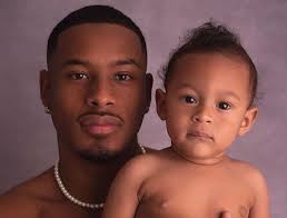 Ex-BBB Paulo André surge abalado na internet para dizer que o filho pequeno  será operado