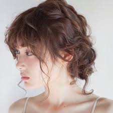 初めてでも失敗なし 10分以下の華やか パーティーアレンジ 7選 フェミニン ヘア ヘアアレンジ ヘアスタイリング