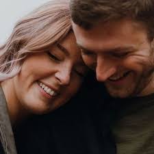 Courtney Brummett's Instagram, Twitter & Facebook