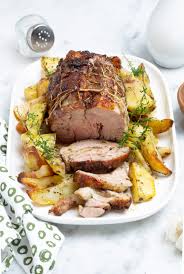 Arrosto Di Vitello Al Forno Con Patate Tacchi E Pentole