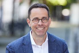 Softing mit neuer Doppelspitze