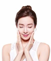 Nụ Trần - Viện Thẩm Mỹ Quốc Tế