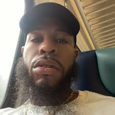 Dream Big, Build Bigger 📈 #explore #ygfit #fit #motivation #fitness  #personaltrainer #gym #mambamentality #fitnesscoach #explorepage  #physiquegoals #backday #musclebuilding #aestheticphysique  #strengthtraining #bodyrecomposition #gymmotivation ...