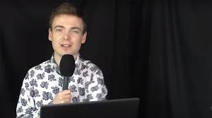 Team vrije vogels is een frisse en jonge onderneming, die zich bezighoudt met het schrijven en illustreren van kinderboeken, animaties en educatief materiaal. Vrije Vogels Vlogger Sven Van Der Meulen Social Media Dna