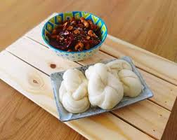 Campur bahan yang bercampur dengan air gula, garam dan limau nipis. Resepi Mantou Gerenti Lembut Gebu Butterkicap