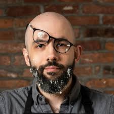 Andrew Rea's Instagram, Twitter & Facebook