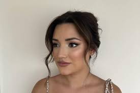 The 10 Best Wedding Hair & Makeup Artists in Highland, NY