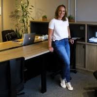 50+ perfiles de «Hermel»