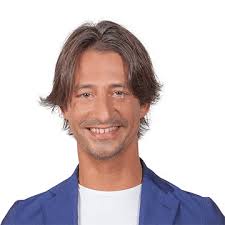 Qui di seguito tutte le notizie in ordine cronologico dedicate a grande fratello a cura della nostra redazione, le ultime foto scattate dai nostri fotografi e i video esclusivi. Grande Fratello Vip 2020 Concorrenti News Video E Live