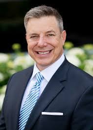 Mark Ruedy's Instagram, Twitter & Facebook