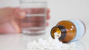 Soll man das gar nicht gemeinsam einnehmen oder ist damit nur gemeint dass man es. Tabletten Warum Man Sie Nur Mit Wasser Einnehmen Sollte