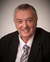 Malcolm Dawson BEM has been appointed as the new chairman of the York City  Football Club Vice-Presidents Association More 👇 https://lnkd.in/g-nsJfGP 