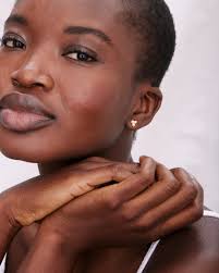 Grit Dainty Pearl Earrings