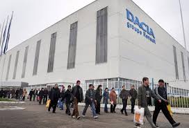 Perioadă record în care uzinele au stat închise. GrevÄƒ La Uzina Dacia Din Mioveni AngajaÈ›ilor Le Este FricÄƒ CÄƒ Vor Fi InlocuiÈ›i De RoboÈ›i Universul Argesean