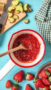 Unsere Erdbeer Rhabarber Marmelade Hellofresh Blog Rezept Erdbeer Rhabarber Marmelade Rhabarber Marmelade Erdbeer Rhabarber