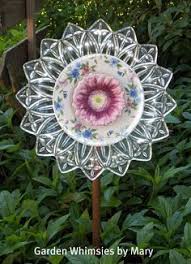 Glass Flowers From Dishes For The Garden Ya Dishes Flowers Garden Glass Glass Garden Art Plate Flowers Garden Glass Plate Flowers