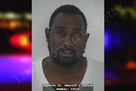 Emmett Bell's Instagram, Twitter & Facebook