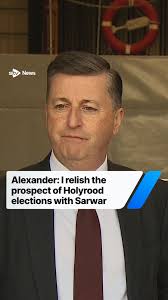 Philip Petrie gives Sean Batty a spooky Halloween surprise #halloween  #halloween2024 #jumpscare #stvnews #stvweather