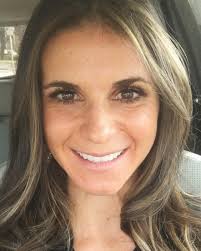 Elena Hoarau Davis Bio — ToucheGifts