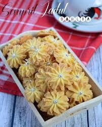 Hasil pencarian untuk kue kering ny liem. Resep Kue Semprit Nyonya Liem Cara Golden