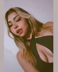 Diana Velasquez's Instagram, Twitter & Facebook