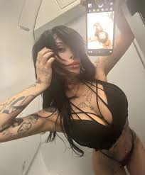 Bri - Fleshbot