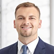 Les Mcdaniel's Instagram, Twitter & Facebook