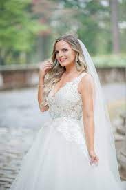 We Tie The Knots Wedding Dress Advice Farm Wedding Dresses Fantasy Wedding Dresses