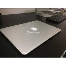 Ya, bisa dibilang, brand apple merupakan salah satu produsen perangkat gadget populer dan diminati banyak orang. Laptop Apple Macbook Air 13 Inch Mid 2011 Bekas Second Harga Murah Di Tangerang Tribunjualbeli Com