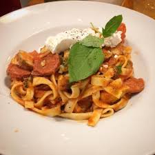 In italia è un abbinamento un po' strano. Pasta Gudfadern Pasta Al Pollo Tagliatelle Med Facebook