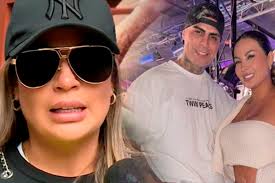 Filtran peligrosa foto que sería de Paul Michael antes de ser famoso:  "¿Pamela tendría que ponerse a buen recaudo?"