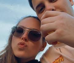 Dia do meu parceiro de vida! Obrigada por ser do jeitinho que tu é e por me  fazer feliz. Que seja um novo ciclo cheio de conquistas e felicidade, amor  já tem