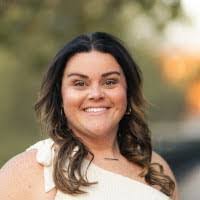 Candice Lott's Instagram, Twitter & Facebook