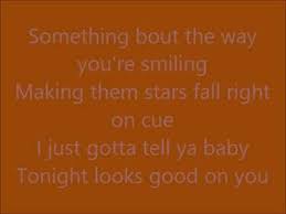 Tonight Looks Good On You Jason Aldean Lyrics Jason Aldean Lyrics Jason Aldean Songs Love Songs
