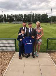 Jun 21, 2021 · euro 2020: Billy Gilmour On Twitter Great Day Signing For Chelseafc With The Family Looking Forward To The Future