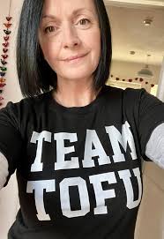 Proud Dullian. Fairly recent Vegan but very happy about it. Obsessed with  my two dogs and any other dog really for that matter. Set up a local pet  food bank in 2022