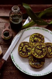 Hesti S Kitchen Yummy For Your Tummy Bolu Gulung Marmer Pandan Coklat Kue Camilan Kue Gulung Makanan