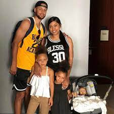 In his recent interview, riley went to sit on her daddy's lap and totally stole the show. Watch Stephen Curry And Daughters Sing You Ll Be Back From Hamilton